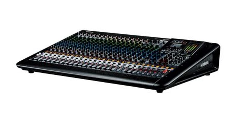 Yamaha Mikser Bord 16xMikrofon 4xStereo Linje iControl