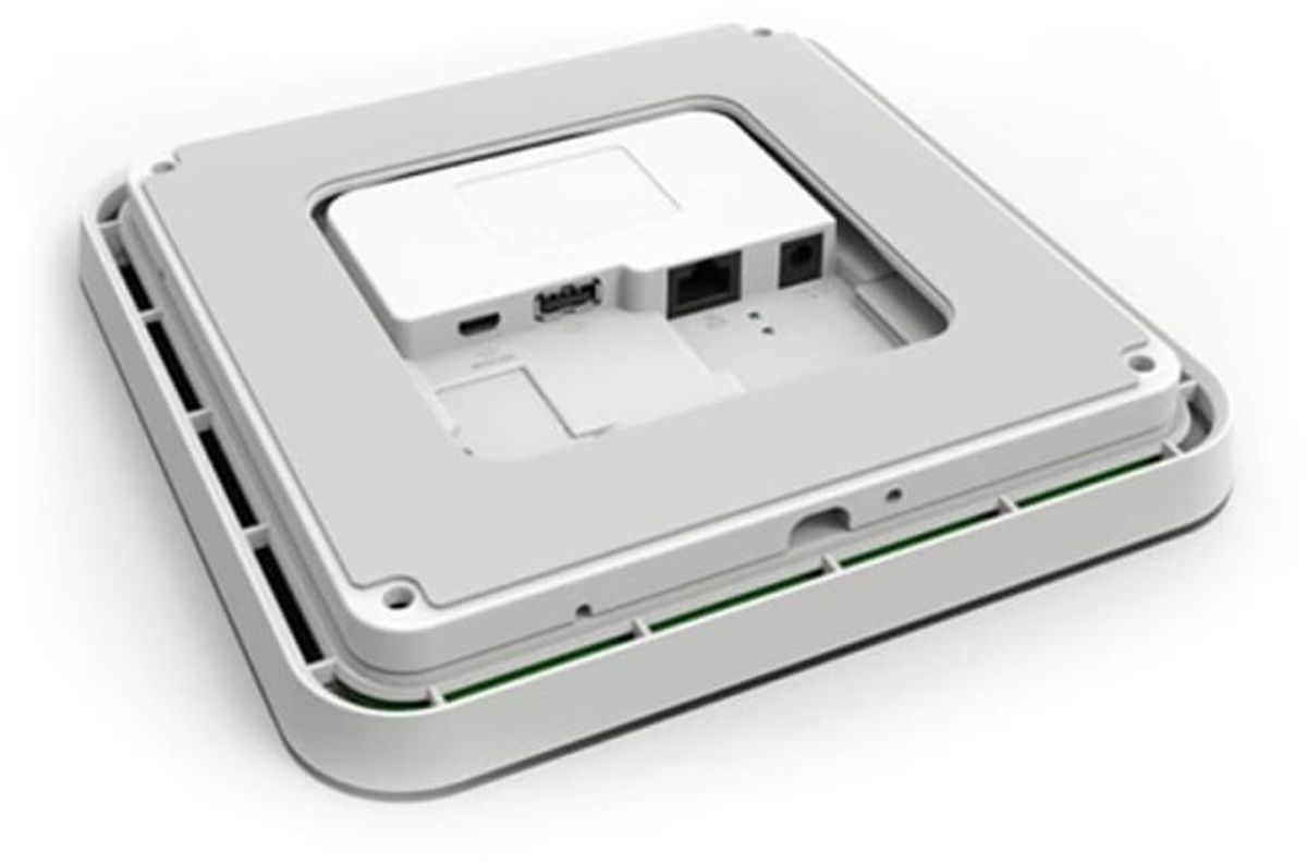 Evoko Liso Wall Mount Kit